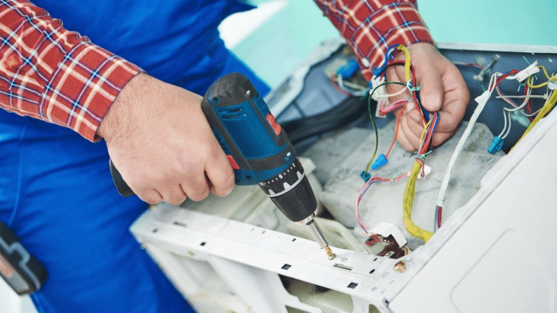 Demirci Dominox Dominox çamaşır makinesi kart tamiri – Su almama arızası orijinal parça ile giderildi. - Teknik servis örneği